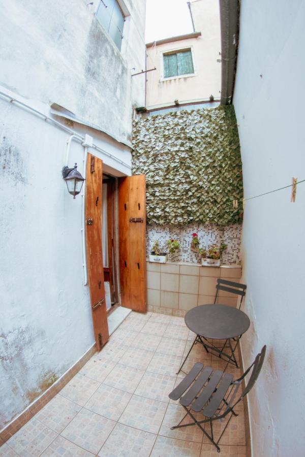 Zaffiro Apartment Венеция Экстерьер фото